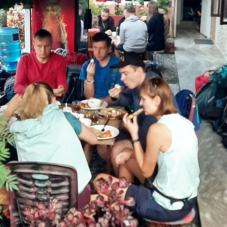 Little Pilgrim Family Lodge Pokhara Dış mekan fotoğraf