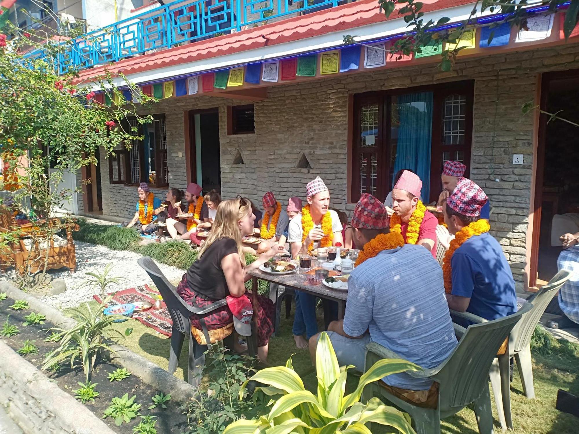 Little Pilgrim Family Lodge Pokhara Dış mekan fotoğraf